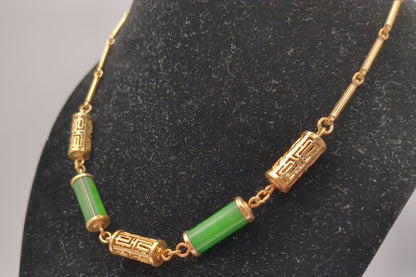 Vintage Sarah Coventry Asian Style Necklace