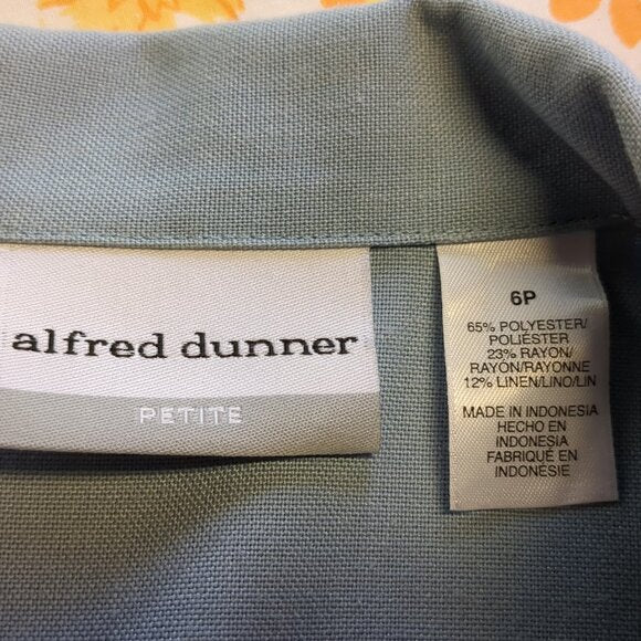 Alfred Dunner Blue Embroidered Pantsuit Vintage