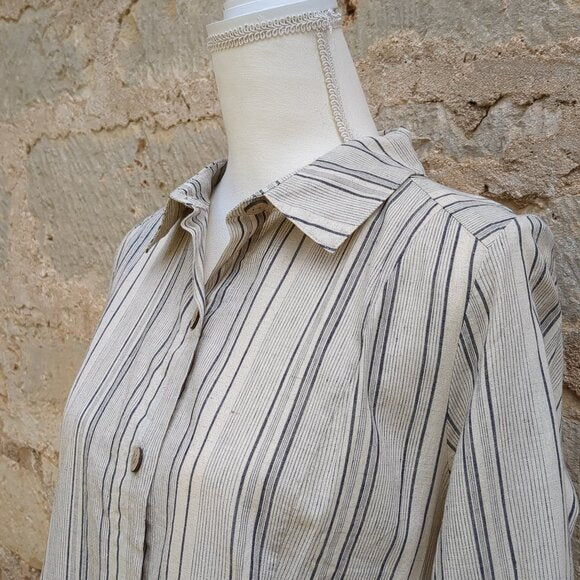 NWT Simply Noelle Striped Off-White Tunic