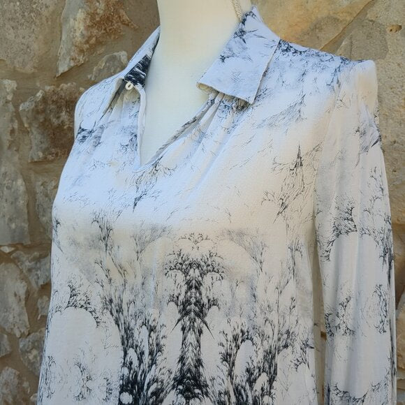 Like New Mystree Modern Tunic